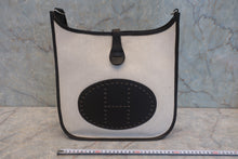 画像をギャラリービューアに読み込む, HERMES／エルメス エブリン1GM トワルアッシュ/トリヨンクレマンス ベージュ/ブラウン □J刻印 ショルダーバッグ 800030055
