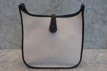 画像をギャラリービューアに読み込む, HERMES／エルメス エブリン1GM トワルアッシュ/トリヨンクレマンス ベージュ/ブラウン □J刻印 ショルダーバッグ 800030055
