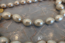 Load image into Gallery viewer, CHANEL Pearl necklace Gold plate Gold Necklace 600090062
