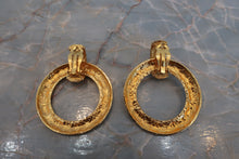 Load image into Gallery viewer, CHANEL Matelasse hoop earring Gold plate Gold Earring 600090059
