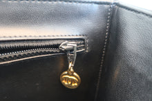 Load image into Gallery viewer, CHANEL Vicolore vanity Lambskin Black/Gold hadware Vanity 600070191
