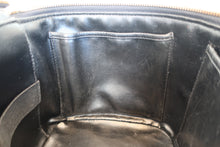 將圖片載入圖庫檢視器 CHANEL/シャネル ココマーク2WAYバニティ キャビアスキン ブラック/ゴールド金具 バニティ 700110089
