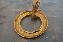 Load image into Gallery viewer, CHANEL Matelasse hoop earring Gold plate Gold Earring 600090059
