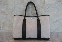 将图片加载到图库查看器，HERMES GARDEN PARTY PM Toile H/Leather Gray/Black □H刻印 Tote bag 600090028
