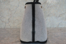 将图片加载到图库查看器，HERMES GARDEN PARTY PM Toile H/Leather Gray/Black □H刻印 Tote bag 600090028
