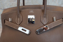 Load image into Gallery viewer, HERMES BIRKIN 30 Clemence leather Etoupe gray □H Engraving Hand bag 800020023
