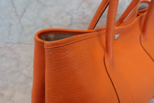 Load image into Gallery viewer, HERMES  GARDEN PARTY PM Negonda leather Orange □O Engraving Tote bag 700010158
