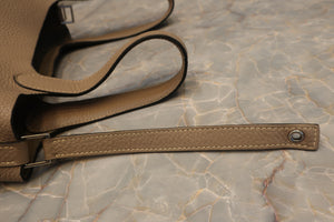 HERMES／エルメス ピコタンロックＰＭ トリヨンクレマンス トゥルティエールグレー □O刻印 ハンドバッグ 700080230