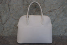 Load image into Gallery viewer, HERMES BOLIDE 35 Fjord leather White □E Engraving Shoulder bag 700100050
