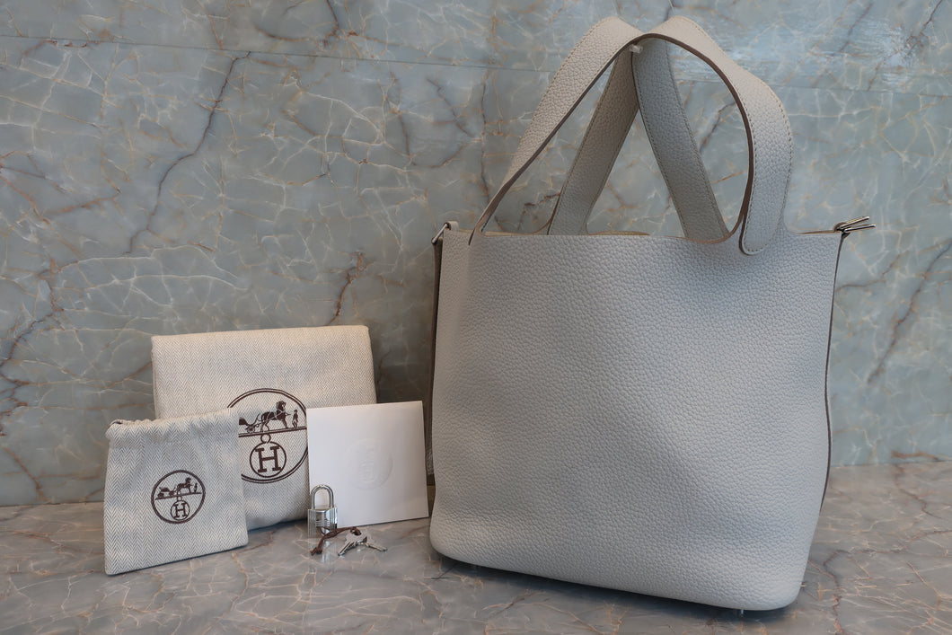 HERMES PICOTIN LOCK MM Clemence leather Pearl gray □P刻印 Hand bag 600110112