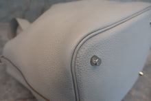 将图片加载到图库查看器，HERMES PICOTIN LOCK MM Clemence leather Pearl gray □P刻印 Hand bag 600110112
