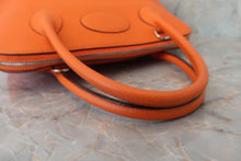 Load image into Gallery viewer, HERMES／BOLIDE 31 Clemence leather Orange □L Engraving Shoulder bag 600070164
