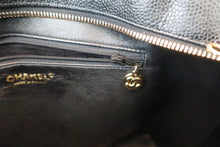 Load image into Gallery viewer, CHANEL Medallion Tote Caviar skin Black/Gold hadware Tote bag 600050056
