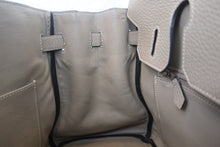 Load image into Gallery viewer, HERMES BIRKIN 30 Clemence leather Gris tourterelle Y Engraving Hand bag 700120202
