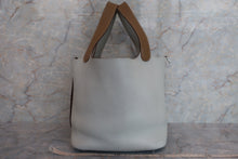 将图片加载到图库查看器，HERMES PICOTIN LOCK CASAQUE MM Clemence leather Kraft/Pearl gray □Q刻印 Hand bag 600060117
