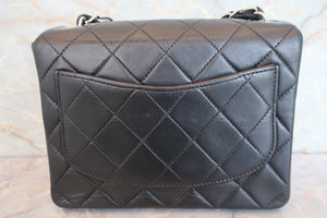 CHANEL/シャネル ミニマトラッセシングルフラップチェーンショルダーバッグ ラムスキン ブラック/シルバー金具 ショルダーバッグ 700090024
