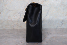 画像をギャラリービューアに読み込む, CHANEL/シャネル 中マトラッセシングルフラップチェーンショルダーバッグ キャビアスキン ブラック/ゴールド金具 ショルダーバッグ 700110066
