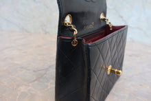 Load image into Gallery viewer, CHANEL Mini Matelasse single flap chain shoulder bag Lambskin Black/Gold hadware Shoulder bag 800040109
