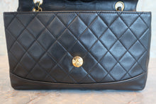 画像をギャラリービューアに読み込む, CHANEL/シャネル マトラッセチェーンショルダーバッグ ラムスキン ブラック/ゴールド金具 ショルダーバッグ 800070131
