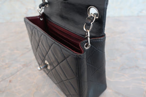 CHANEL/シャネル ミニマトラッセシングルフラップチェーンショルダーバッグ ラムスキン ブラック/シルバー金具 ショルダーバッグ 700090024