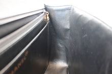 画像をギャラリービューアに読み込む, CHANEL/シャネル 中マトラッセシングルフラップチェーンショルダーバッグ キャビアスキン ブラック/ゴールド金具 ショルダーバッグ 700110066
