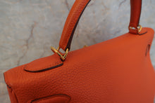 将图片加载到图库查看器，HERMES KELLY 32 Togo leather Orange □M刻印 Shoulder bag 600100011
