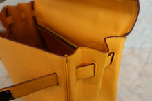 将图片加载到图库查看器，HERMES KELLY 32 Graine Couchevel leather Jaune 〇X刻印 Shoulder bag 500050082
