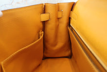 Load image into Gallery viewer, HERMES KELLY 32 Graine Couchevel leather Jaune 〇X Engraving Shoulder bag 500050082
