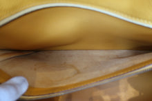 Load image into Gallery viewer, HERMES KELLY 32 Graine Couchevel leather Jaune 〇X Engraving Shoulder bag 500050082
