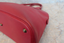 Load image into Gallery viewer, HERMES BOLIDE 35 Graine Couchevel leather Rouge vif 〇V Engraving Hand bag 500060108
