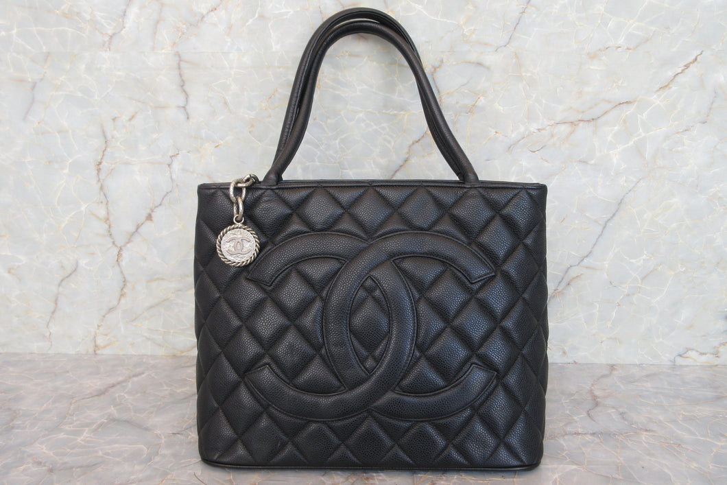 CHANEL/シャネル 復刻トート キャビアスキン ブラック/シルバー金具 トートバッグ 700010134