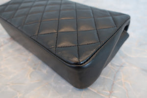 CHANEL/シャネル ミニマトラッセチェーンショルダーバッグ ラムスキン ブラック/ゴールド金具 ショルダーバッグ 700080224
