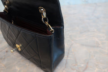 画像をギャラリービューアに読み込む, CHANEL/シャネル ミニマトラッセチェーンショルダーバッグ ラムスキン ブラック/ゴールド金具 ショルダーバッグ 800070185
