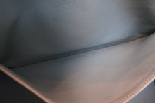 画像をギャラリービューアに読み込む, HERMES／エルメス バーキン40 トワルアッシュ/トリヨンクレマンス ベージュ/シエル □M刻印 ハンドバッグ  800010168
