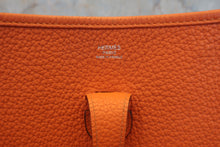画像をギャラリービューアに読み込む, HERMES／エルメス エブリン3ＰＭ トリヨンクレマンス オレンジ □L刻印 ショルダーバッグ 800040077
