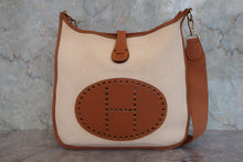 Load image into Gallery viewer, HERMES  EVELYNE1 GM Toile H/Leather Beige/Natural □A Engraving Shoulder bag 800090006

