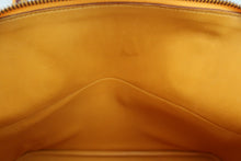 Load image into Gallery viewer, HERMES／BOLIDE 31 Graine Couchevel leather Jaune □F Engraving Shoulder bag 600070188
