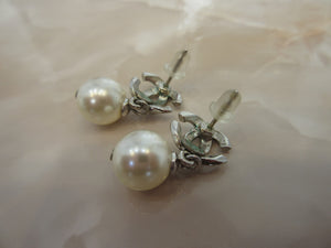 ＣＨＡＮＥＬ CC mark Earring  Silver plate  Silver  Earring  20120106