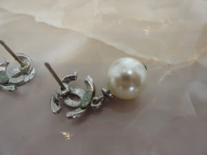 ＣＨＡＮＥＬ CC mark Earring  Silver plate  Silver  Earring  20120106