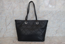 Load image into Gallery viewer, ﻿CHANEL On the road Caviar skin Black/Silver hadware Tote bag 400050103
