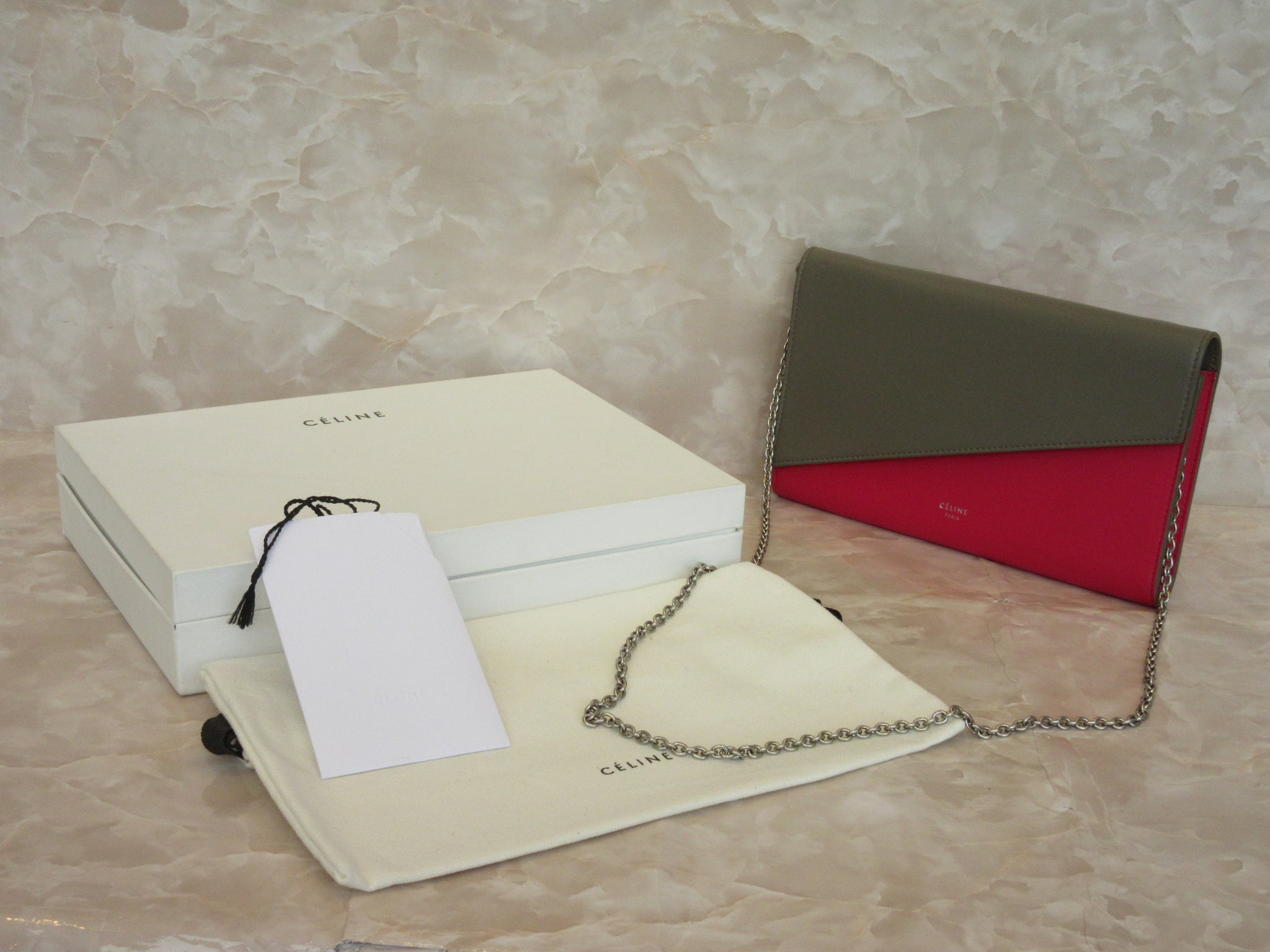CELINE Large flap on Chain Wallet Leather Gray/Pink Shoulder bag 20110 –  BRANDSHOP-RESHINE