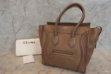Load image into Gallery viewer, CELINE LUGGAGE MICRO SHOPPER Leather Beige Tote bag 500030139
