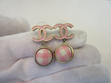 Load image into Gallery viewer, ＣＨＡＮＥＬ CC mark Earring   Gold plate  Pink/Gold  Earring  20090053
