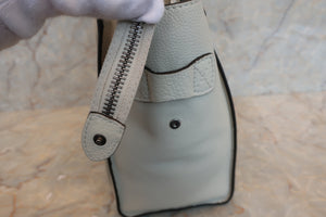 CELINE LUGGAGE MICRO SHOPPER Leather Lite green Tote bag 500010117