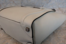 Load image into Gallery viewer, CELINE LUGGAGE MICRO SHOPPER Leather Lite green Tote bag 500010117
