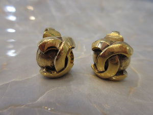 CHANEL CC mark earring Gold plate Gold Earring 300040155