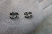 Load image into Gallery viewer, CHANEL CC mark earring Silver plate Silver Earring 500010022
