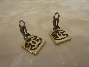 ＣＨＡＮＥＬ CC mark Rhinestone Earring  Gold plated  Gold  Earring  300010170