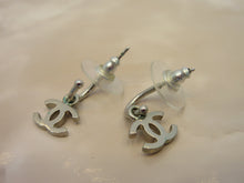 Load image into Gallery viewer,  ＣＨＡＮＥＬ CC mark Earring  Silver plate  Silver  Earring 300010012
