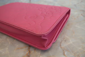 CHANEL Camelia Chain wallet Lambskin Pink/Gold hadware Shoulder bag 400110187